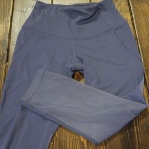 Yogalicios Capris